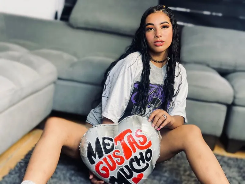 Live sex webcam photo for Megan77 #3264695