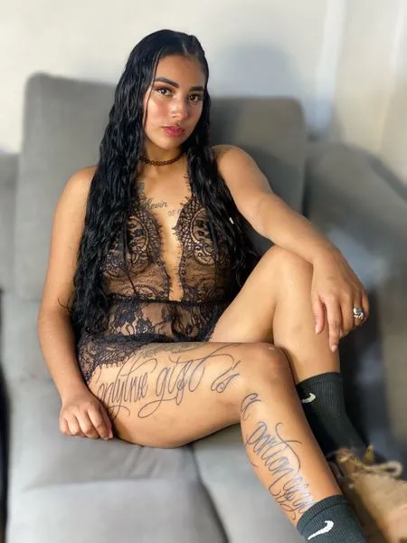 Live sex webcam photo for Megan77 #3264725