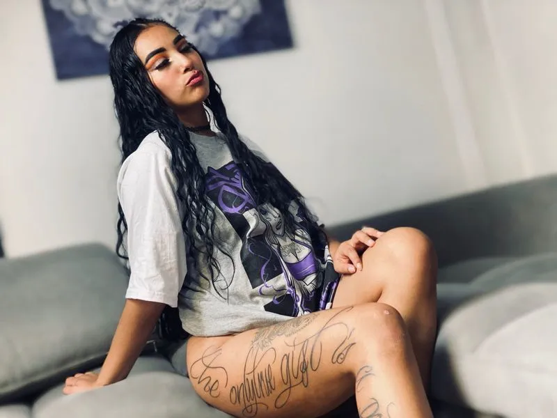 Live sex webcam photo for Megan77 #3264681