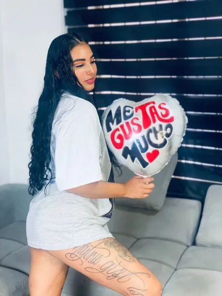 Live sex webcam photo for Megan77 #3264713