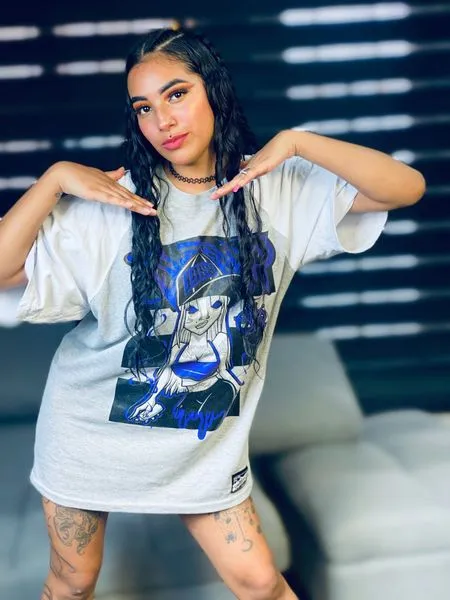 Live sex webcam photo for Megan77 #3264686