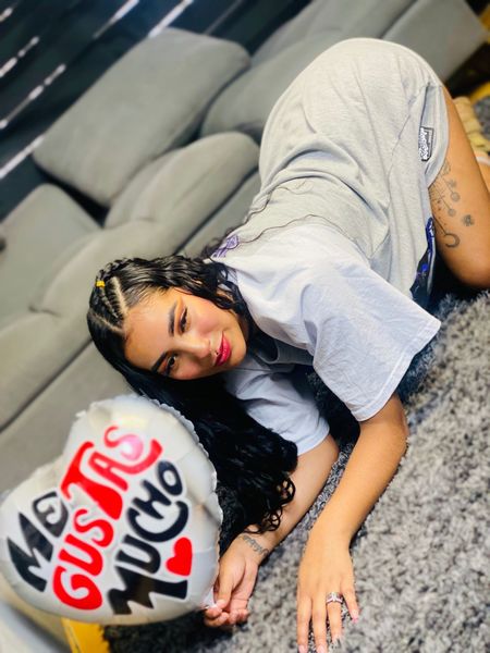 Live sex webcam photo for Megan77 #3264703