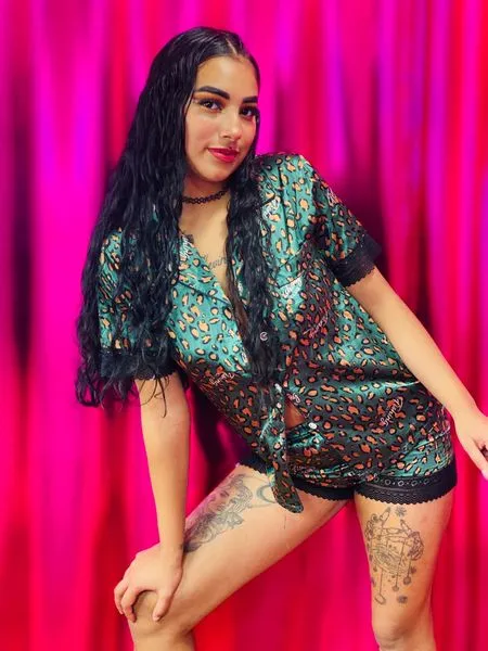 Live sex webcam photo for Megan77 #3264740