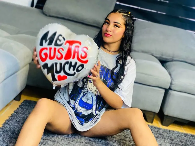 Live sex webcam photo for Megan77 #3264691