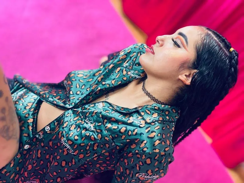 Live sex webcam photo for Megan77 #3264738