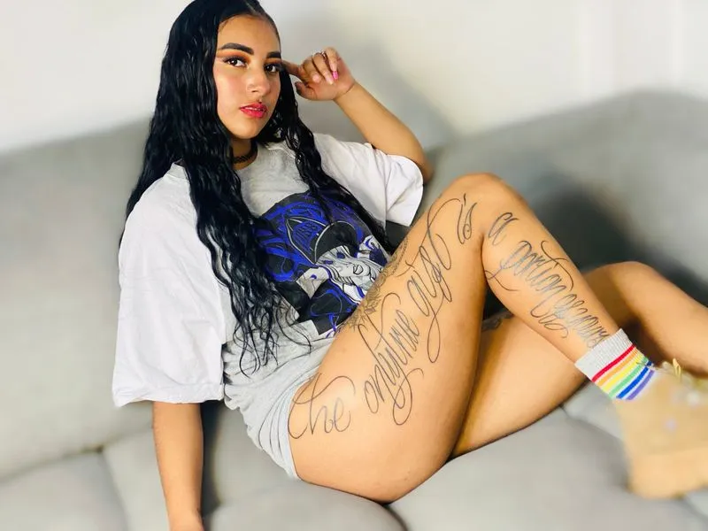 Live sex webcam photo for Megan77 #3264692