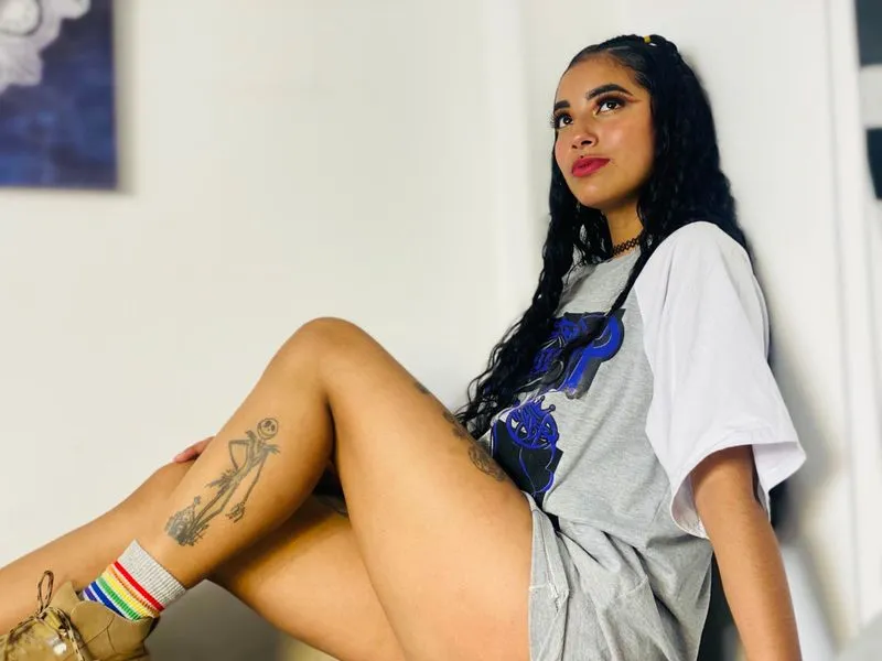 Live sex webcam photo for Megan77 #3264687