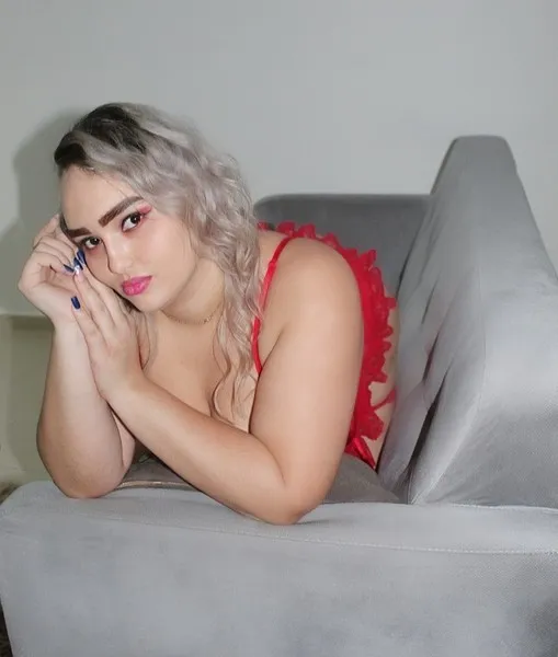 Live sex webcam photo for SARAHSASSY #3253971