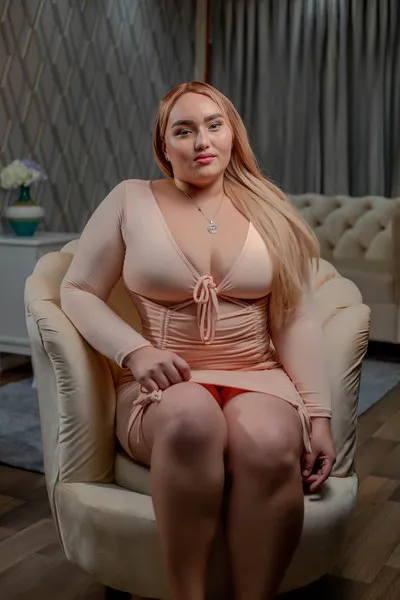 Live sex webcam photo for SARAHSASSY #3416905