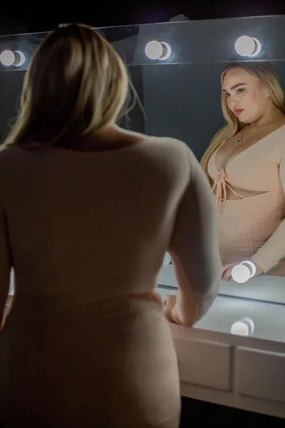 Live sex webcam photo for SARAHSASSY #3416899