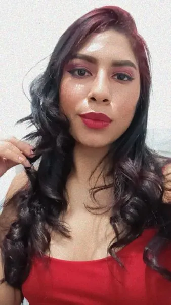 Live sex webcam photo for KattyLogan #3423975