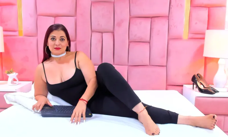 Live sex webcam photo for KatiiaSmith #3752844