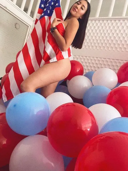 Live sex webcam photo for NikaWalker #3429598