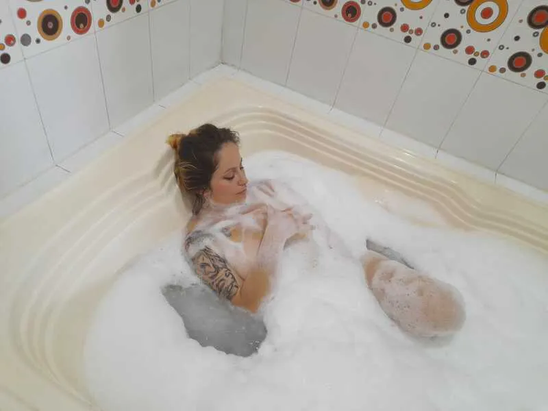 Live sex webcam photo for lolanolimitss #3802799