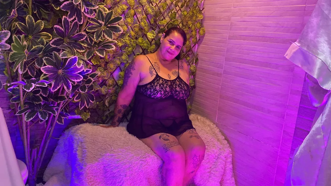 Live sex webcam photo for LaurenRiley #8160740