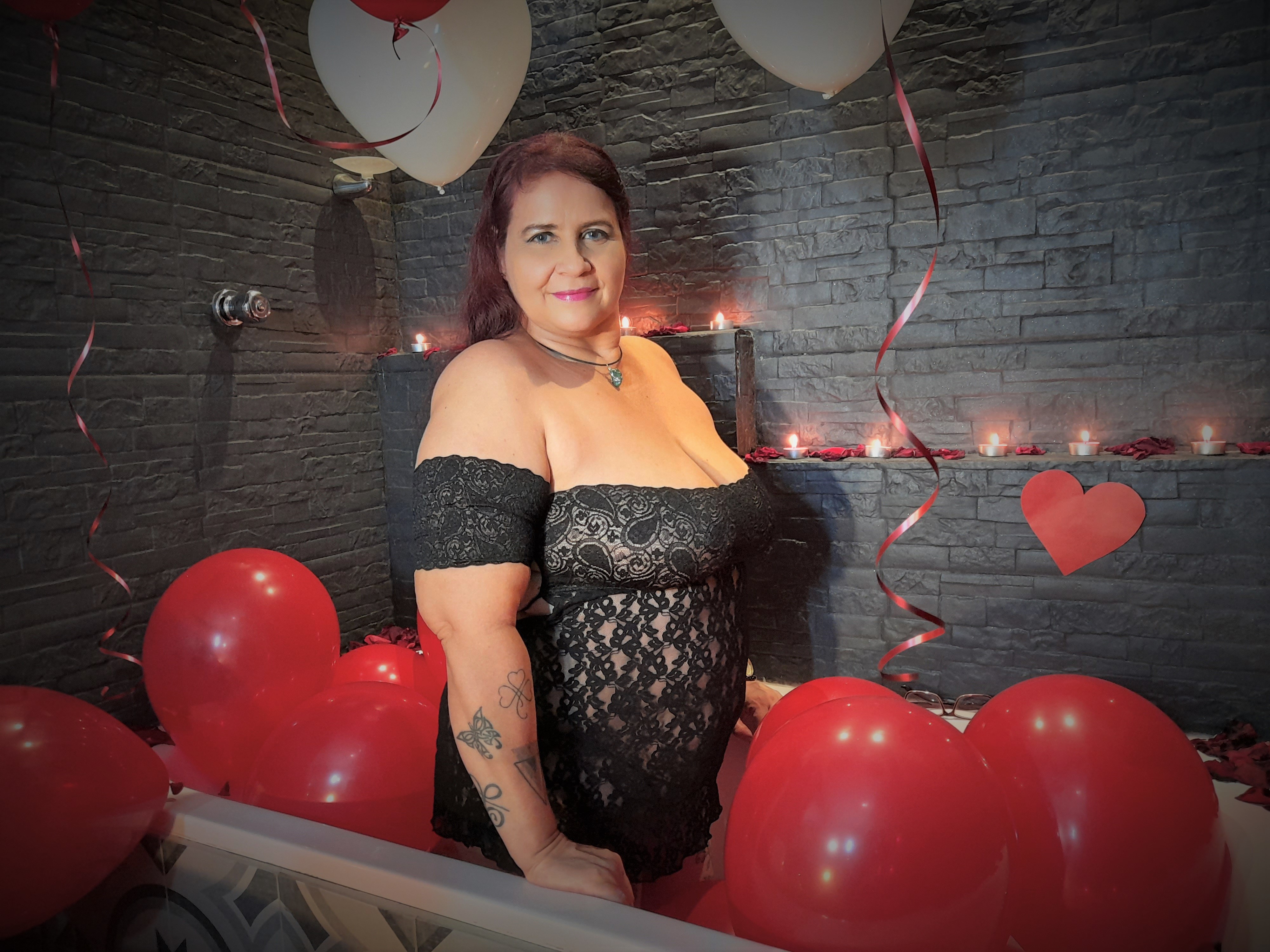 Live sex webcam photo for LaurenRiley #7946172