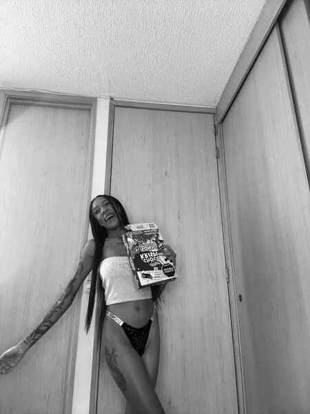 Live sex webcam photo for LaizaSamtha #7038924