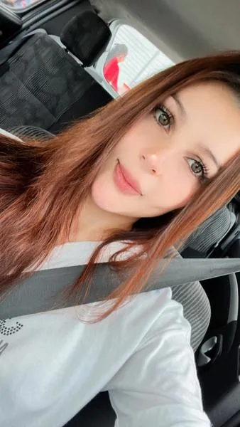 Live sex webcam photo for KamiiLove #3296880