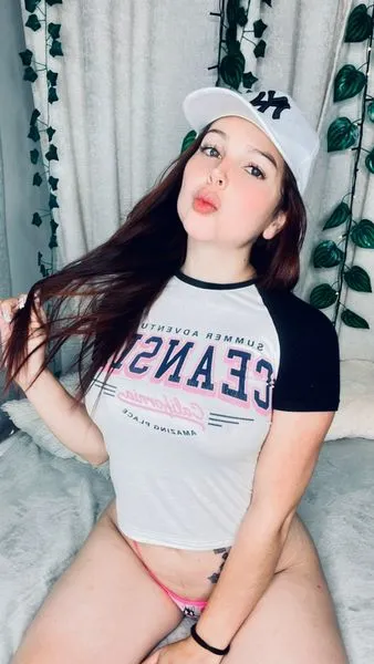 Live sex webcam photo for KamiiLove #3296875