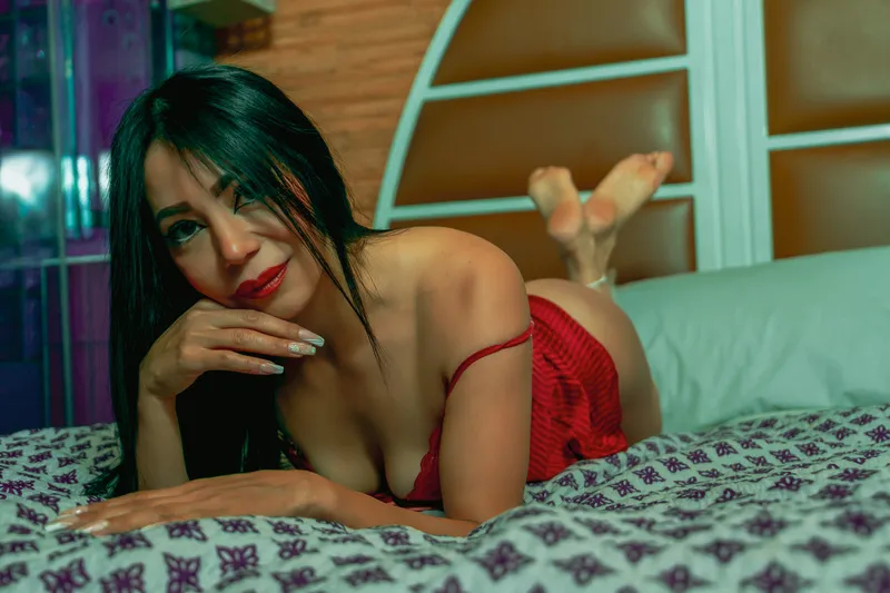 Live sex webcam photo for Helenhard #4082243