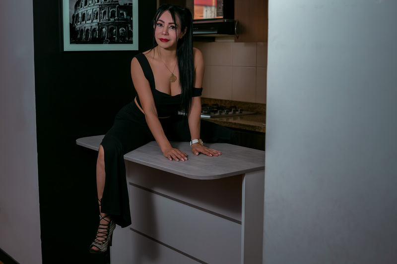 Live sex webcam photo for Helenhard #4082186