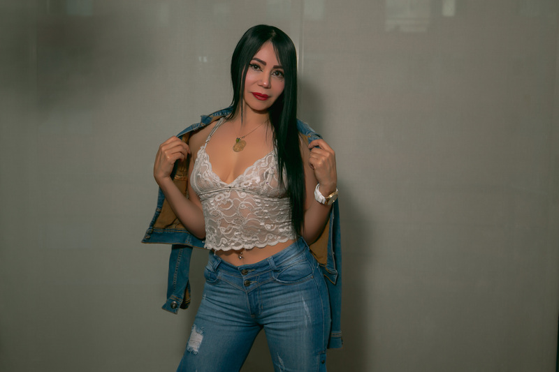 Live sex webcam photo for Helenhard #4082190