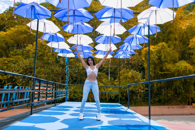 Live sex webcam photo for Helenhard #4082225