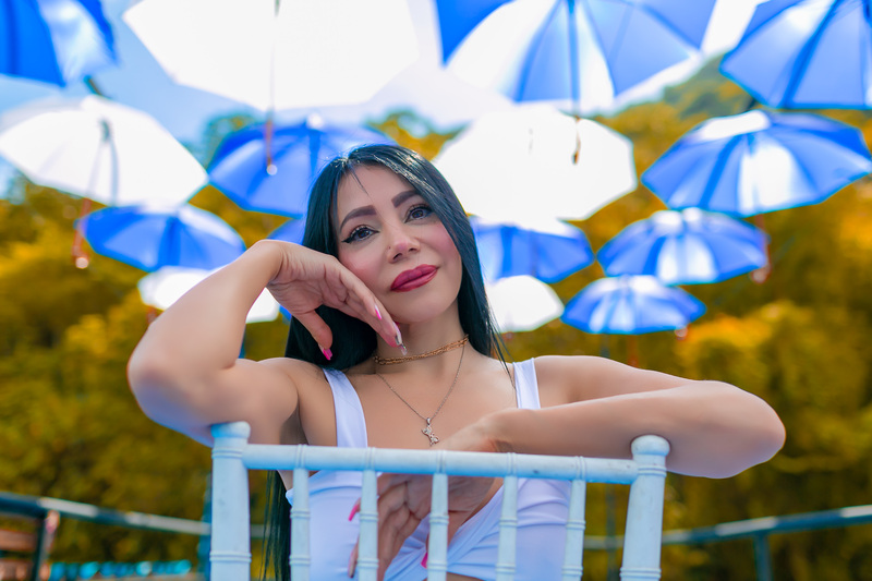 Live sex webcam photo for Helenhard #4082205