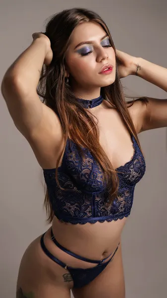 Live sex webcam photo for MiyaLeigh #3263050