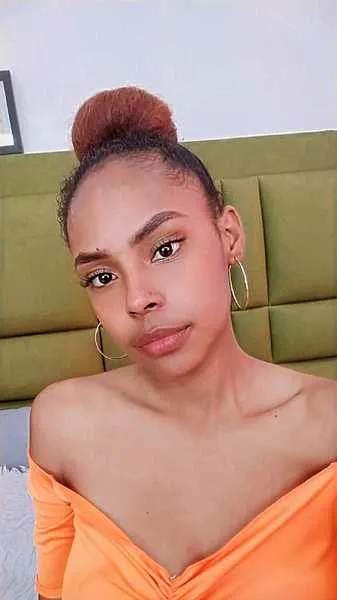 Live sex webcam photo for MIASPINSTER #3443445