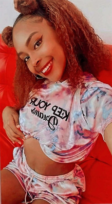 Live sex webcam photo for MIASPINSTER #3330631