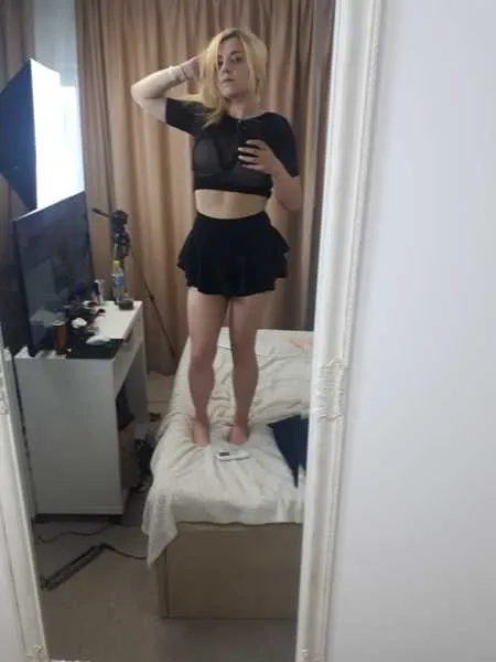 Live sex webcam photo for RoxLove #3286096