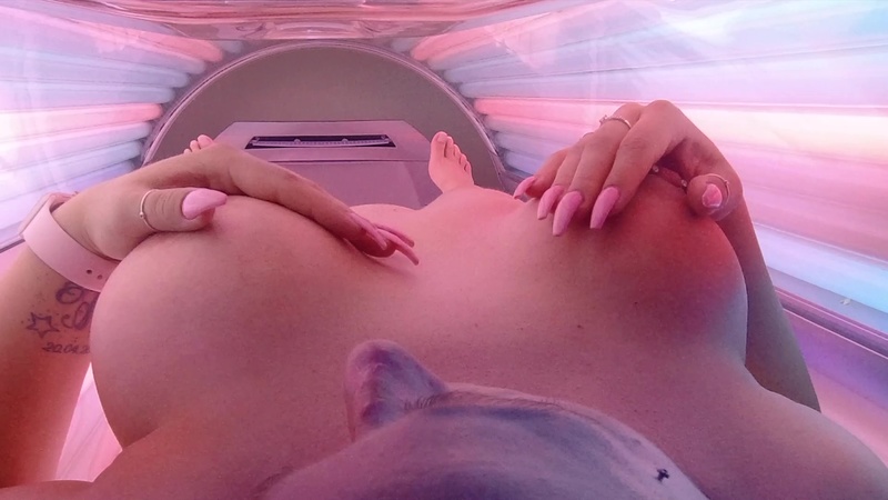 Live sex webcam photo for ViolaBeck #3309916