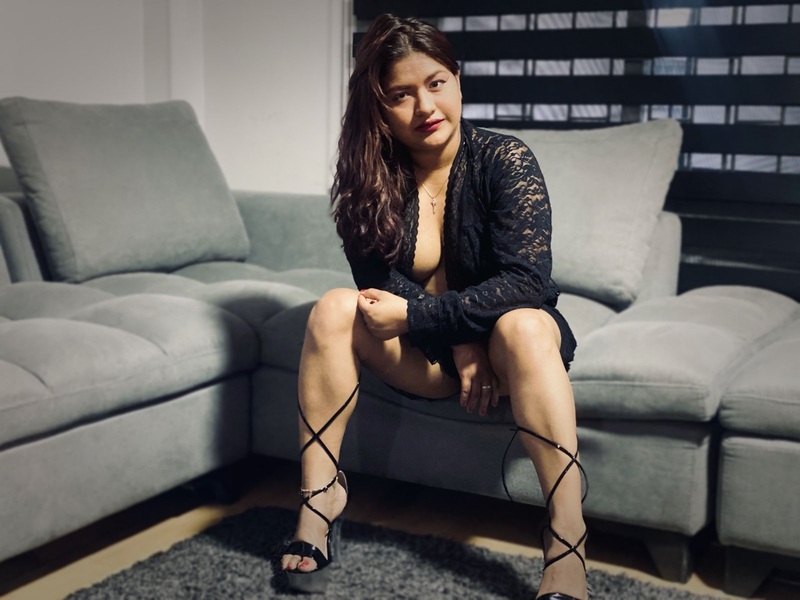 Live sex webcam photo for PlumBrown #3303569