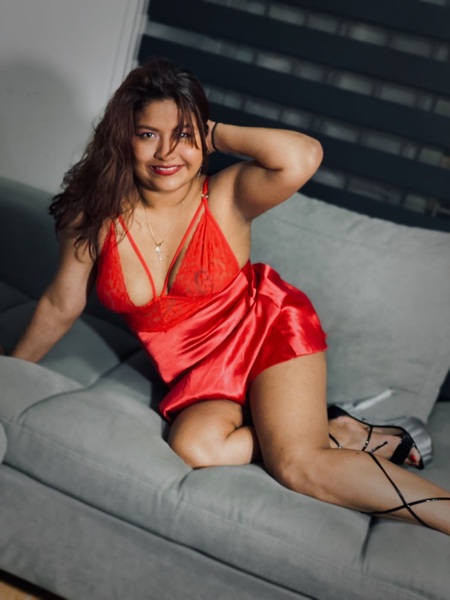 Live sex webcam photo for PlumBrown #3303616