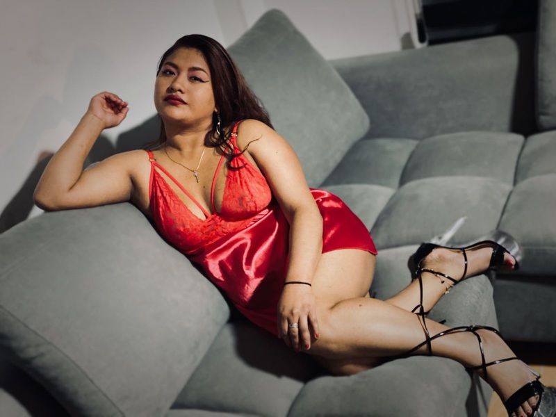 Live sex webcam photo for PlumBrown #3303573