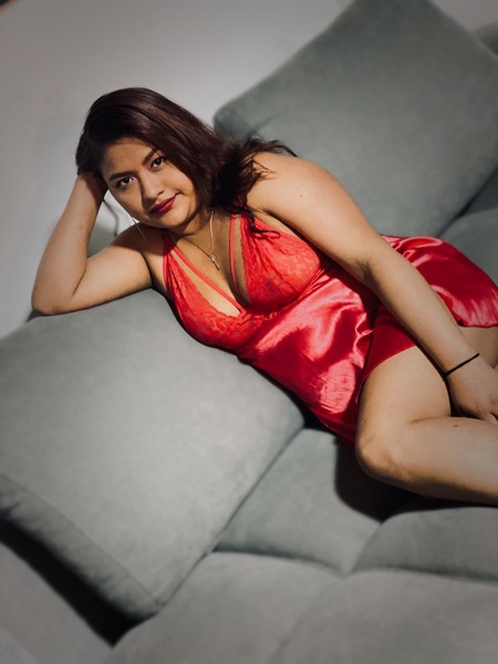 Live sex webcam photo for PlumBrown #3303598