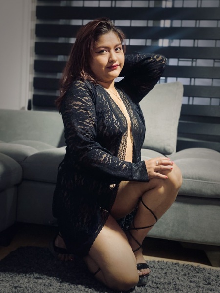 Live sex webcam photo for PlumBrown #3303601