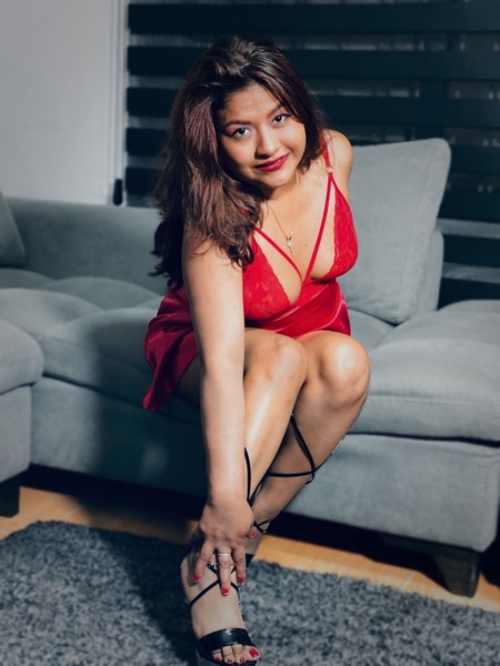 Live sex webcam photo for PlumBrown #3303618