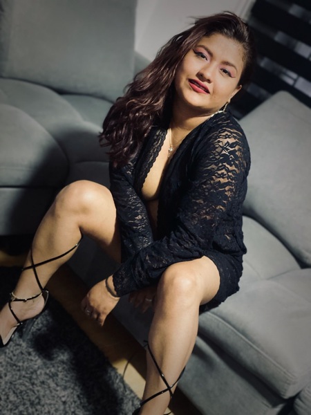 Live sex webcam photo for PlumBrown #3303596