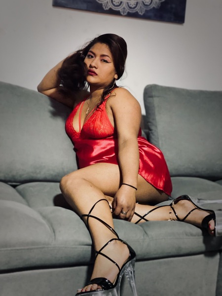 Live sex webcam photo for PlumBrown #3303599