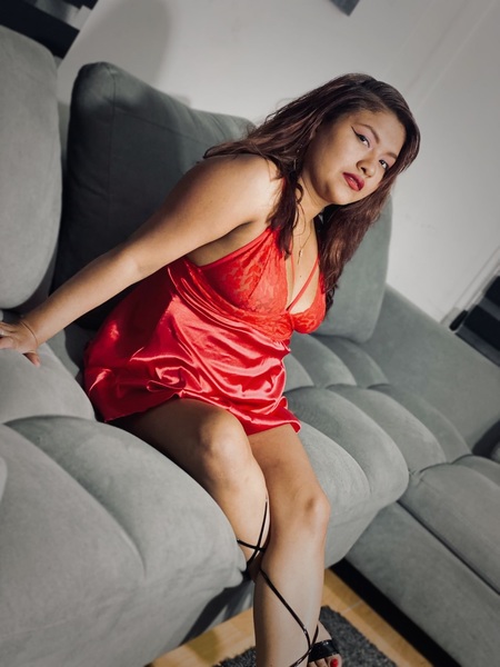 Live sex webcam photo for PlumBrown #3303606