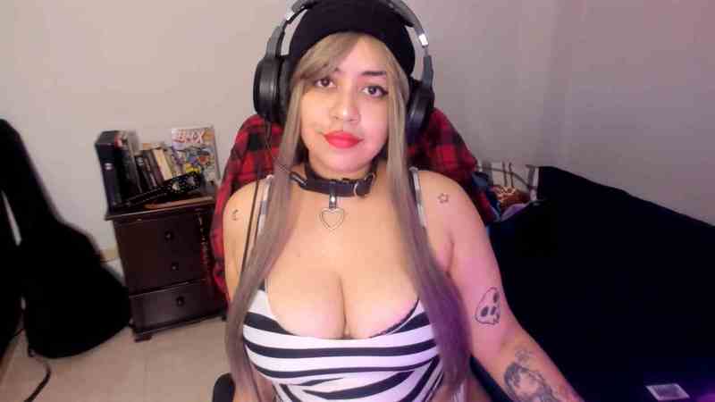 Live sex webcam photo for AlexJaeger #3288010