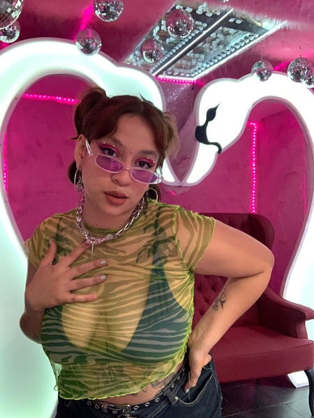 Live sex webcam photo for AmeliiaTorress #3298066