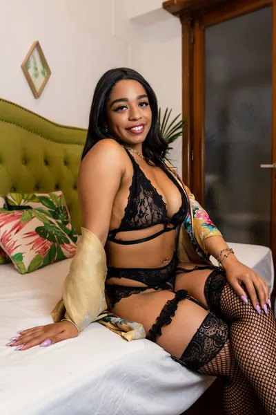 Live sex webcam photo for RenataCastillo #3267528