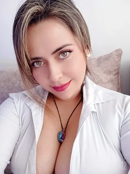 Live sex webcam photo for Scarlettepkr #3410652