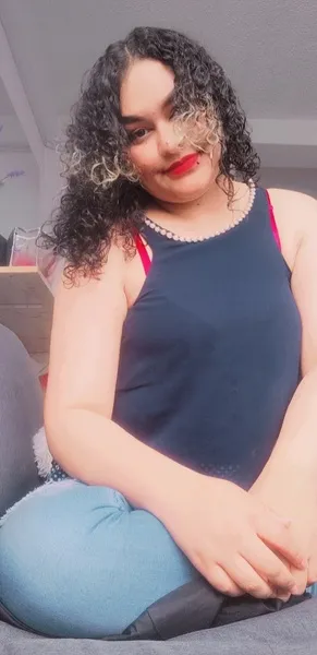 Live sex webcam photo for LauraMane #3340442