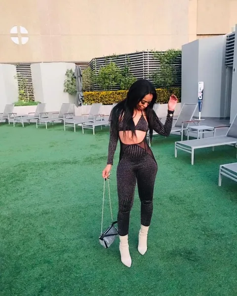 Live sex webcam photo for CurveSlender18 #3712932