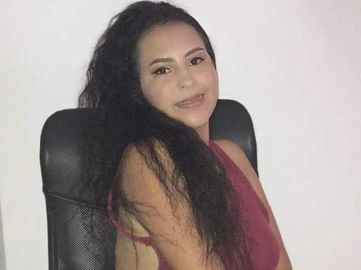 Live sex webcam photo for CrysstalX #3271221