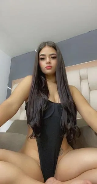 Live sex webcam photo for JaacobandBella #3510745